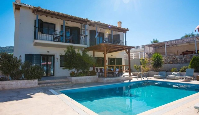 Villa Endless Blue