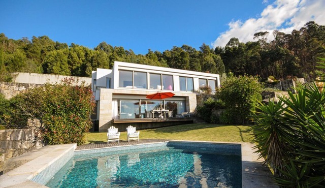 Villa Esqueiro - Three Bedroom Villa, Sleeps 6