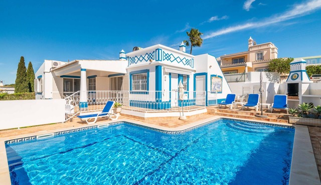 Villa 'Eulália' with Private Pool, Wi-Fi and Air Conditioning