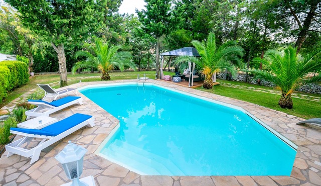 Villa Euphoria