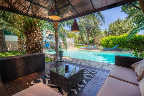 Villa Euphoria