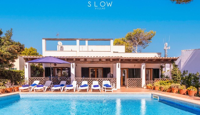 Villa Ewa, modern holiday house with pool, BBQ and partial sea views in Cala Pi