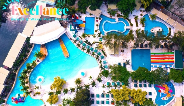 Villa Excellance Beach and Wave Pool Resort