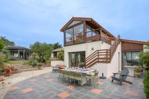 Villa Face Mer pour 10 adultes 1 enfant