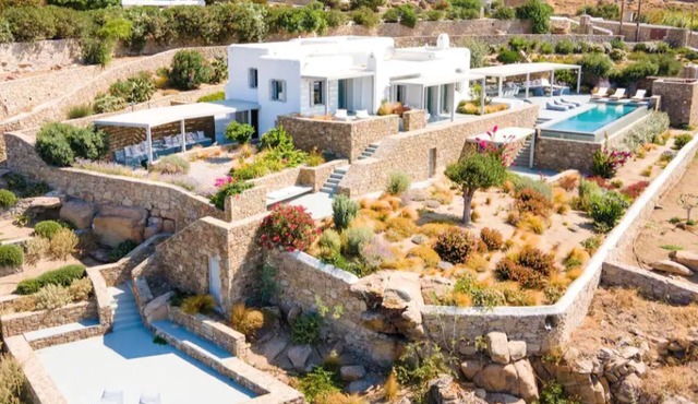 VILLA FAROS NEAR PORT, MYKONOS BY MYKONOS AGENDA