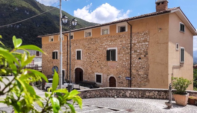 Villa Felici - Five Bedroom Villa, Sleeps 14