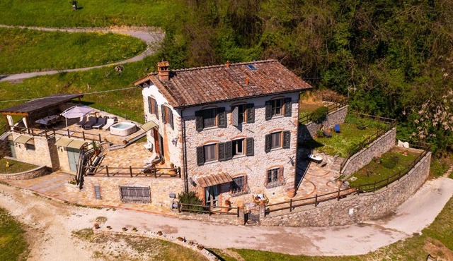 Villa Fenice - Elegant Country House