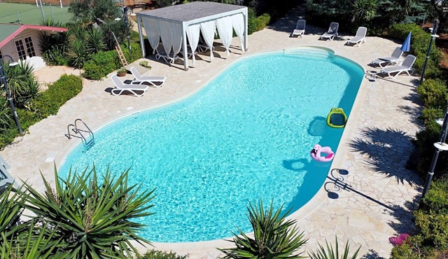 Villa Frande- Con Ampia Piscina E Campo Da Gioco Privato