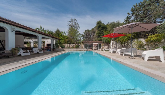 Villa 'Gaia' with Private Pool, Wi-Fi and Air Conditioning