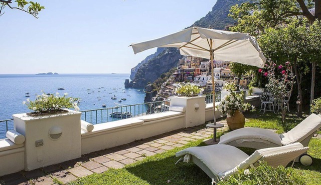 Villa Galene: An elegant and welcoming two-story villa located in the center of Positano, with Free WI-FI.