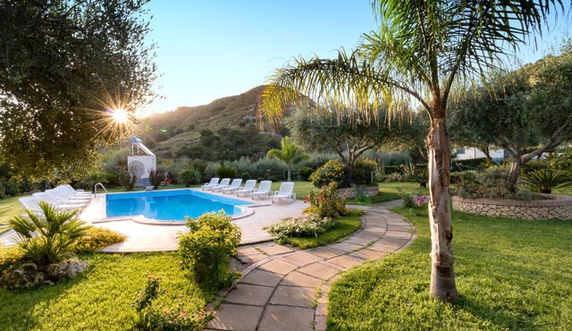 Villa Garden