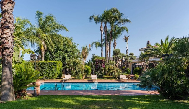 Villa Gialla Private Padel Court