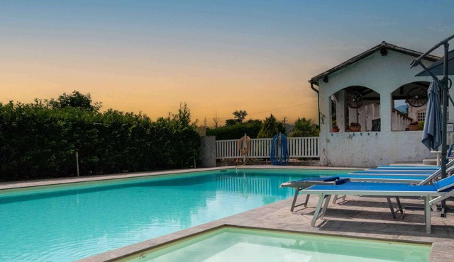 VILLA GIO' great pool,between Venice, Dolomites and Prosecco Hills, 12/14 people