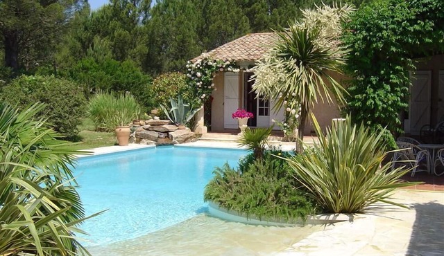 Villa golfe de St Tropez, quiet comfortable, bungalow 6 pers