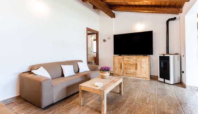 Villa 'Harmony' with Private Terrace, Wi-Fi and Air Conditioning