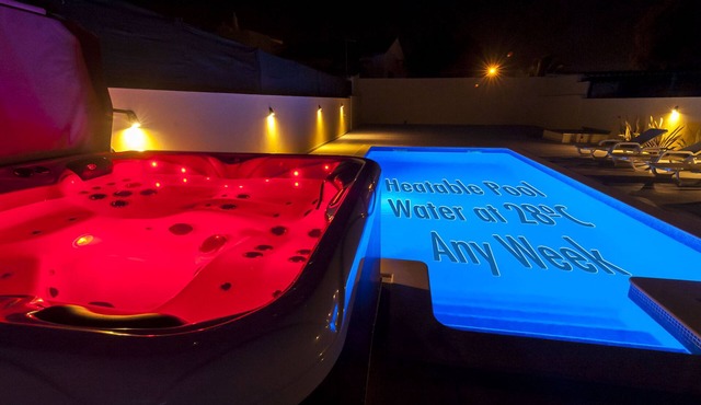 Villa Heatable Pool- Jacuzzi - sauna -Gym -Snooker - Sea View Massage C.