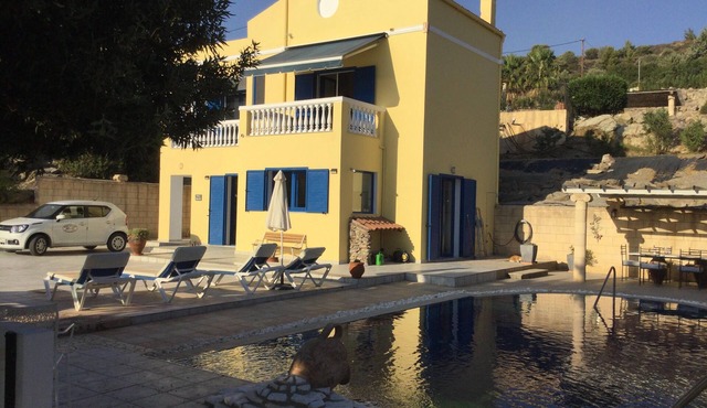 Villa Helios with Private Pool,New outside kitchen and BBQ, welcome pack inc.