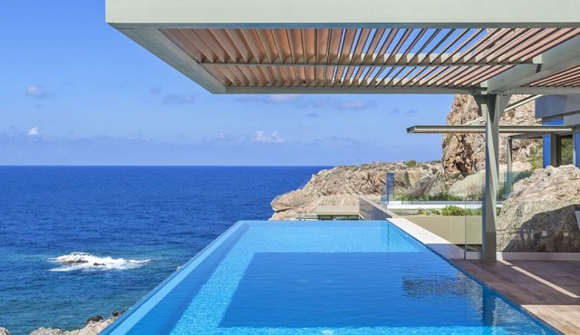 Villa Hermes - Extravagant, hideaway villa by the sea