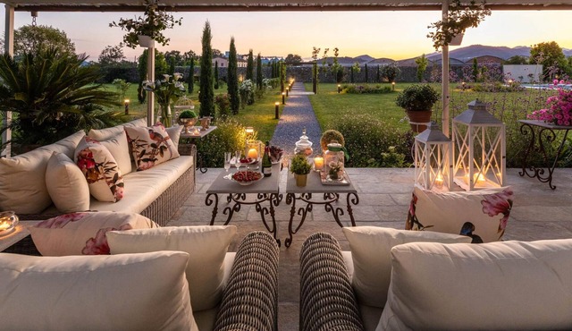 Villa Hugo in Lucca With 5 Bedrooms and 6 Bathrooms