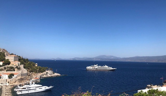 Villa Hydra Estrella is Offers views of the port and town