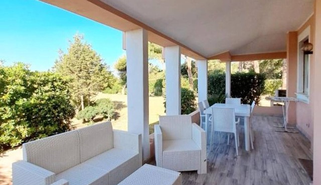 Villa 'Ibiscus' with Sea View, Private Terrace and Air Conditioning