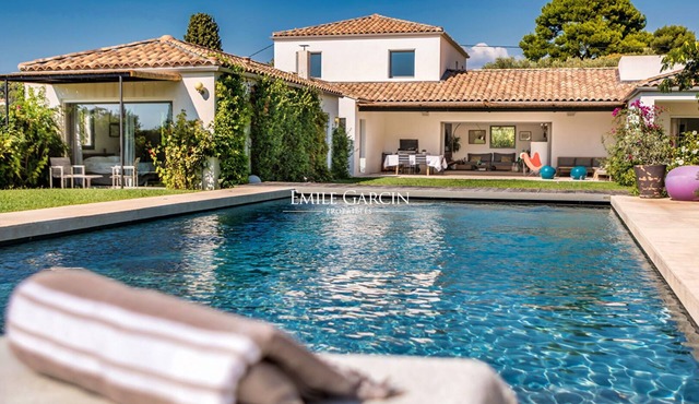 Villa ideal for holidays by the sea