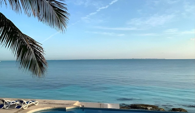 Villa IKI -Private Dock & Pool - Oceanfront 10 guests