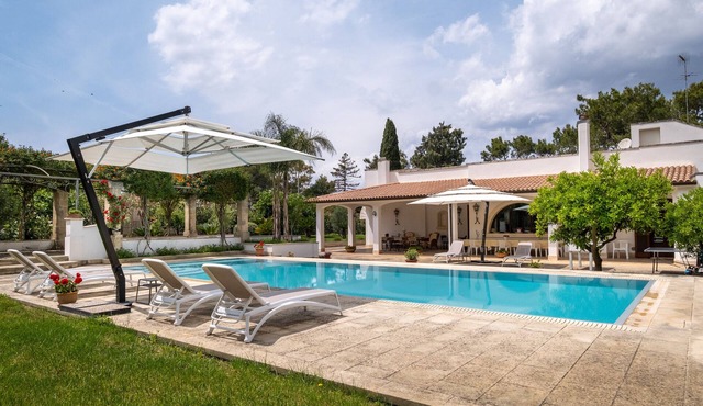 Villa 'Il Carrettino' with Private Pool, Wi-Fi and Air Conditioning