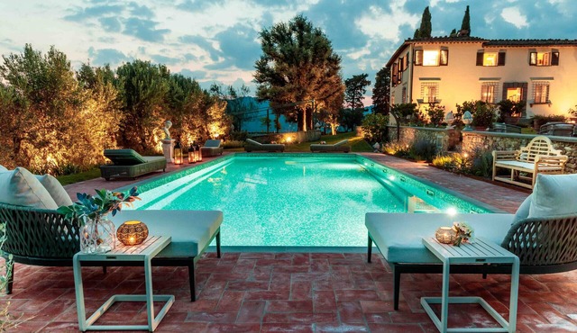 VILLA IL CASTELLO: Vibrant Sanctuary of Enchanting Colours. 6 Bedrooms, Private Pool