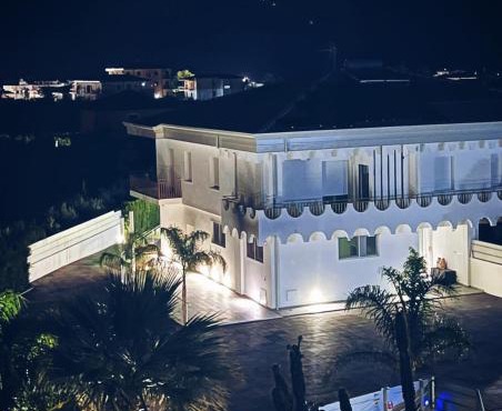 Villa ilary