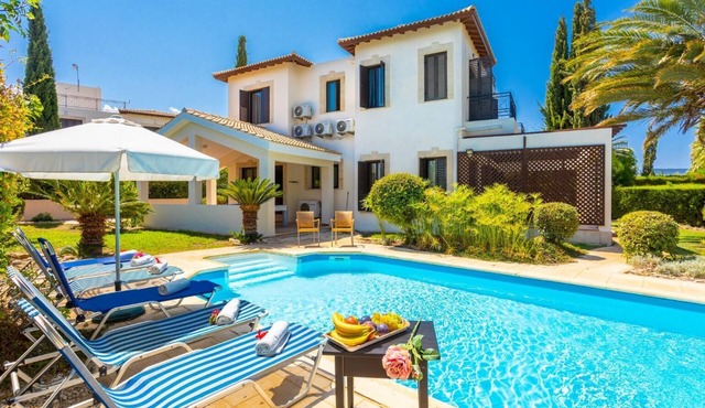 Villa Iliana - Four Bedroom Villa, Sleeps 8