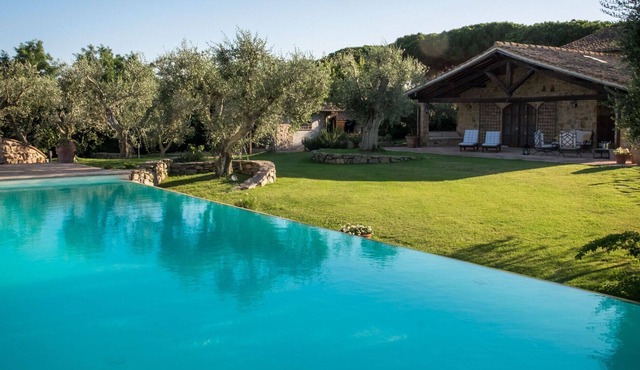 Villa in Capalbio with 5 bedrooms sleeps 8