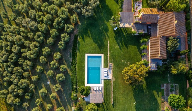 Villa in Capalbio with 5 bedrooms sleeps 10