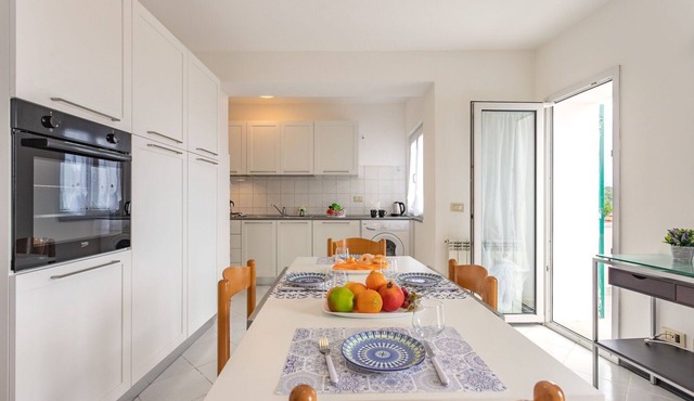 Villa in Celle Ligure with 1 bedrooms sleeps 5