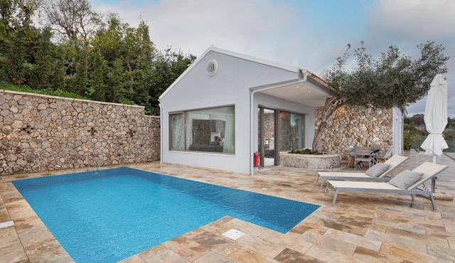 Villa in Corfu with Stunning Mountain Views