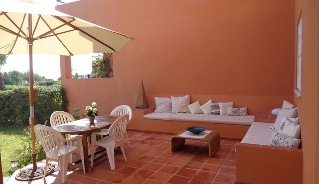 Villa in first line, garden, barbecue, ideal for families.