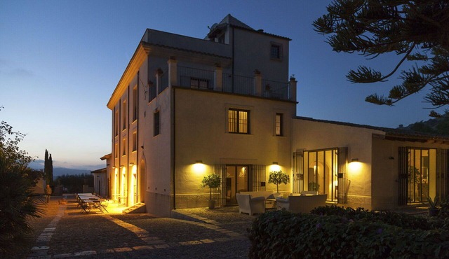 Villa in Gaffe with 19 bedrooms sleeps 36