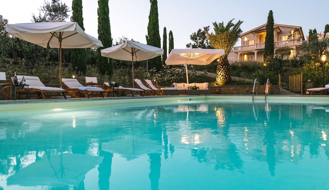 Villa in La Chiesa Collegozzi with 8 bedrooms sleeps 16