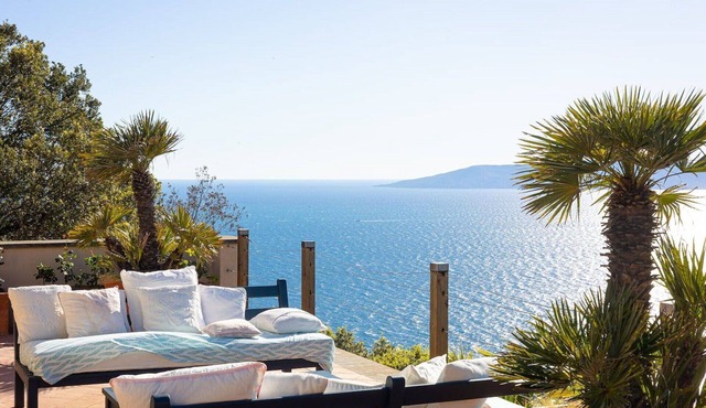 Villa in Monte Argentario with 4 bedrooms sleeps 8