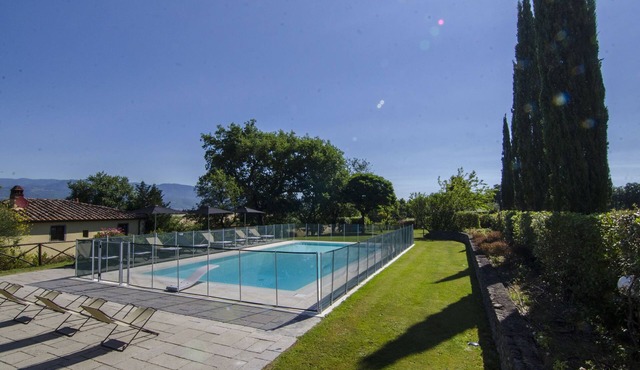 Villa in Montevarchi with 5 bedrooms sleeps 12