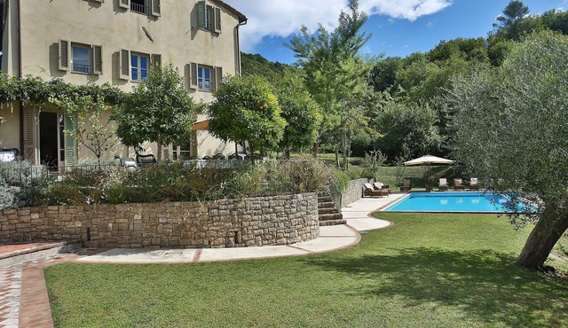 Villa in Piazzano with 6 bedrooms sleeps 10
