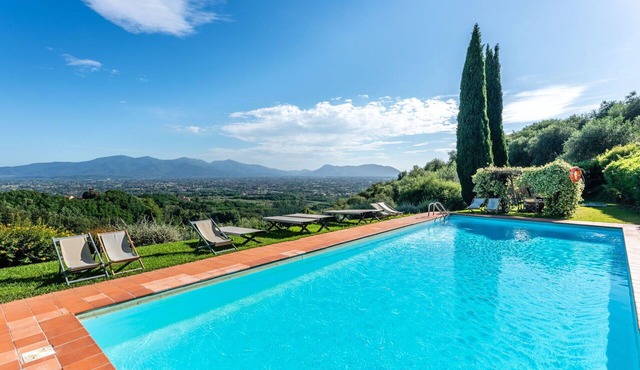 Villa in Segromigno In Monte with 11 bedrooms sleeps 22