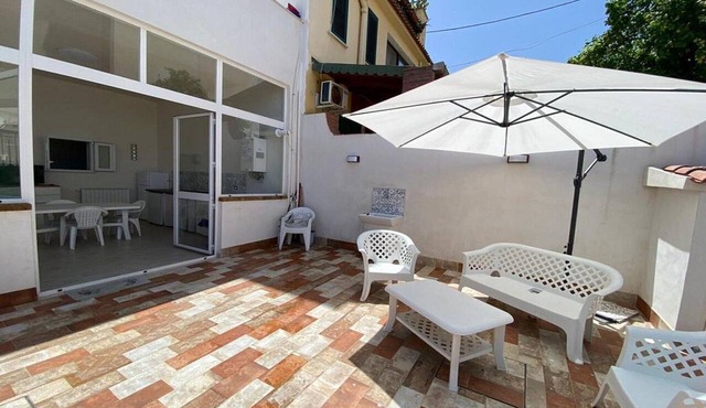Villa in Sicily with Garden & Sea Access