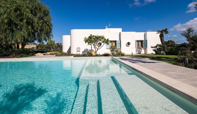 Villa in Trapani with Private Pool & Sea Nearby