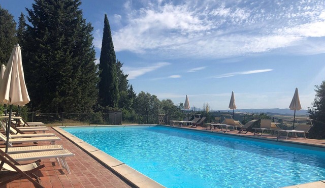 Villa in Trequanda with 5 bedrooms sleeps 10