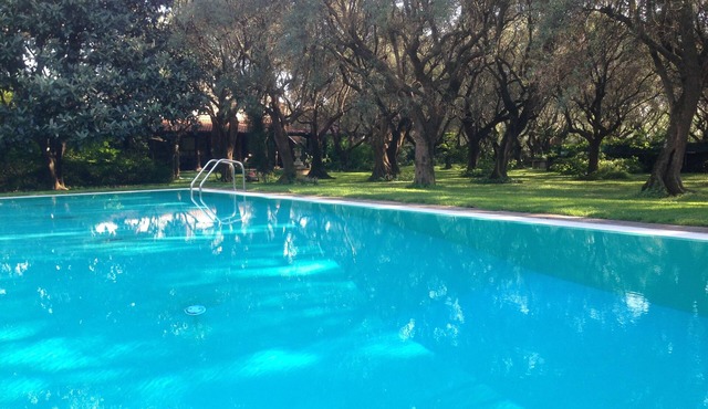 VILLA IN TUSCANY BETWEEN SEA, MOUNTAINS, AND ART