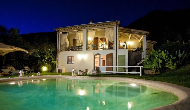 Villa/Independent home in Camaiore with 3 bedrooms sleeps 6