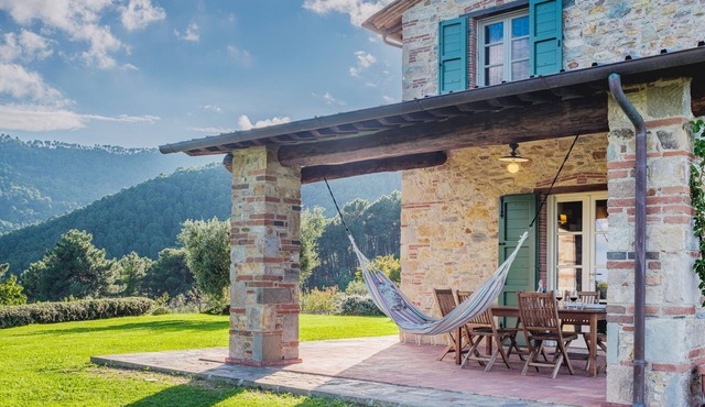 Villa/Independent home in Lucca with 3 bedrooms sleeps 6