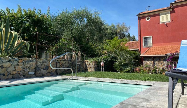 Villa Isabella 8 Pax, Private pool, Private Chef, 1 km only from the free beach
