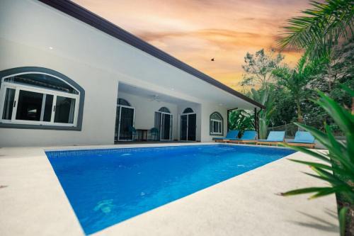 Villa Isabella by Vacation Pura Vida